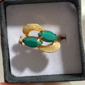 Faux Turquoise Gold Tone Vintage Ring